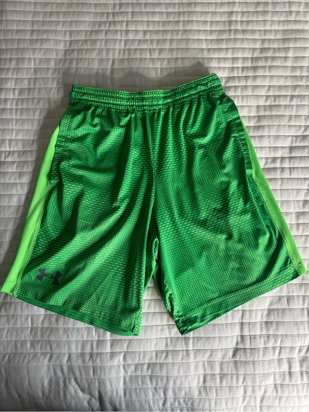 UNDER ARMOUR Men's Neon Green Athletic Mesh Shorts